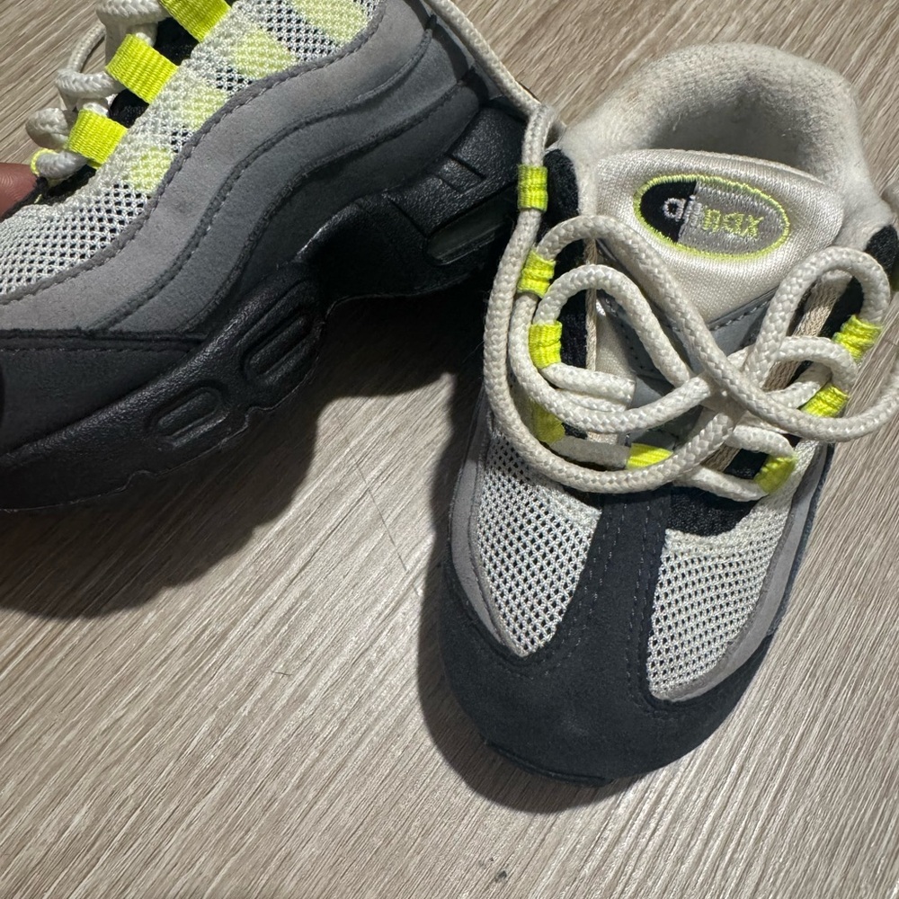 Nike Kids Grey and Neon Yellow Lace-Up Sneakers - Picture 3 of 6
